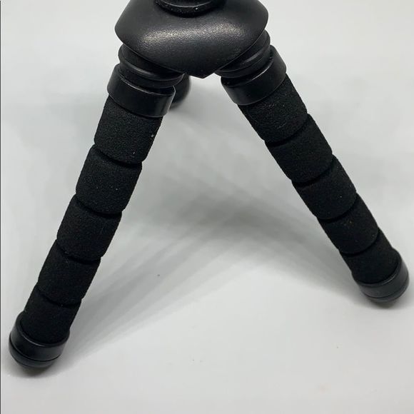 Mini Tripod - Picture 3 of 4